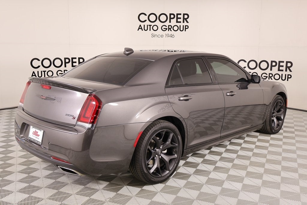 2023 Chrysler 300 S